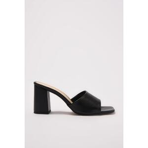 Trendyol Black Pointed Toe Women's Slippers