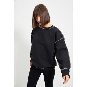Trendyol Black Regular/Normal Pattern Square Stitched Thick Inside Fleece Knitted Sweatshirt