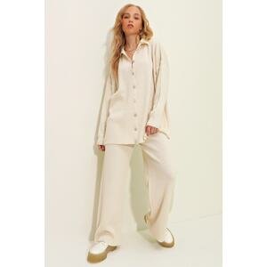 Trend Alaçatı Stili Women's Cream Buttoned Self-Textured Knitwear Suit