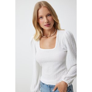 Happiness İstanbul Women's White Square Neck Textured Knitted Blouse