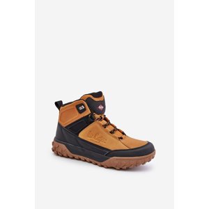 Insulated men's trekking shoes Lee Cooper Camel