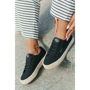 Ladies Sneakers With Braiding Lee Cooper