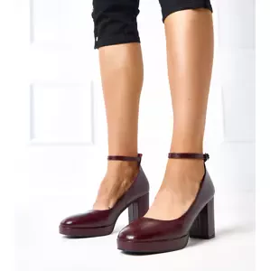 marka niezdefiniowana Burgundy Patent Leather Pumps on a Chunky Heel Batuma